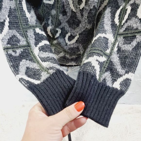 Italian Acrylic Wool Vintage knit sweater made in Italy Medium - Picture 7 of 16